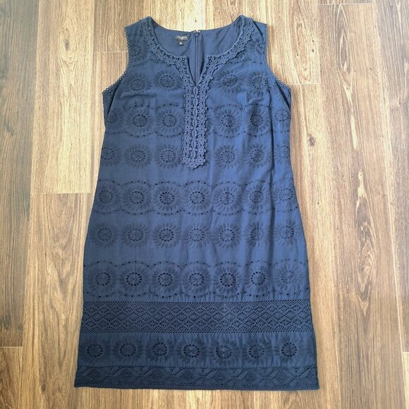💙 Talbots Eyelet Embroidered Navy Dress Size 14P Preppy Romantic Nautical - Picture 1 of 9